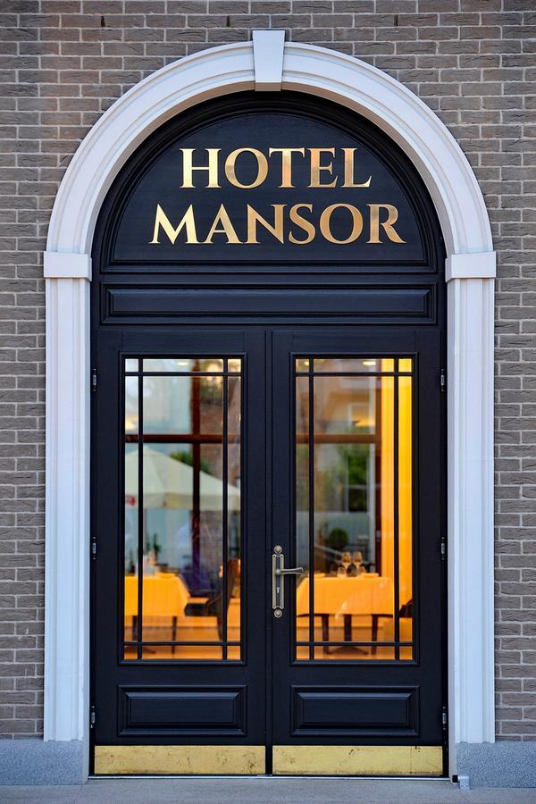 Hotel Mansor Ząbki Exteriér fotografie